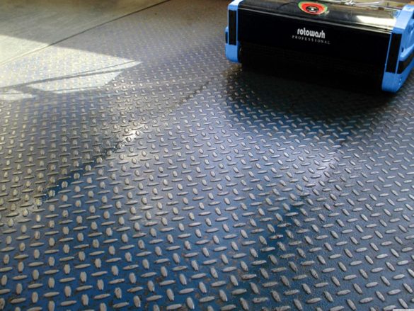 Checkerplate Floor Cleaning Machine - Rotowash