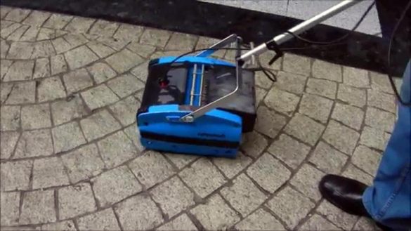 Cleaning Patio Surface Floors - Rotowash