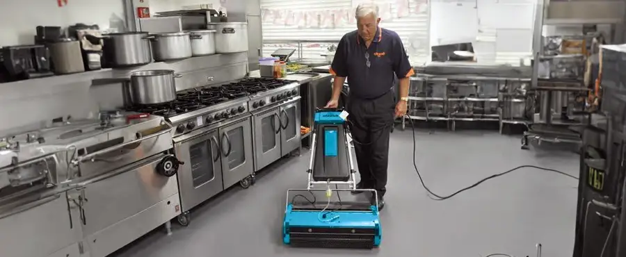 commercial kitchen floor cleaning